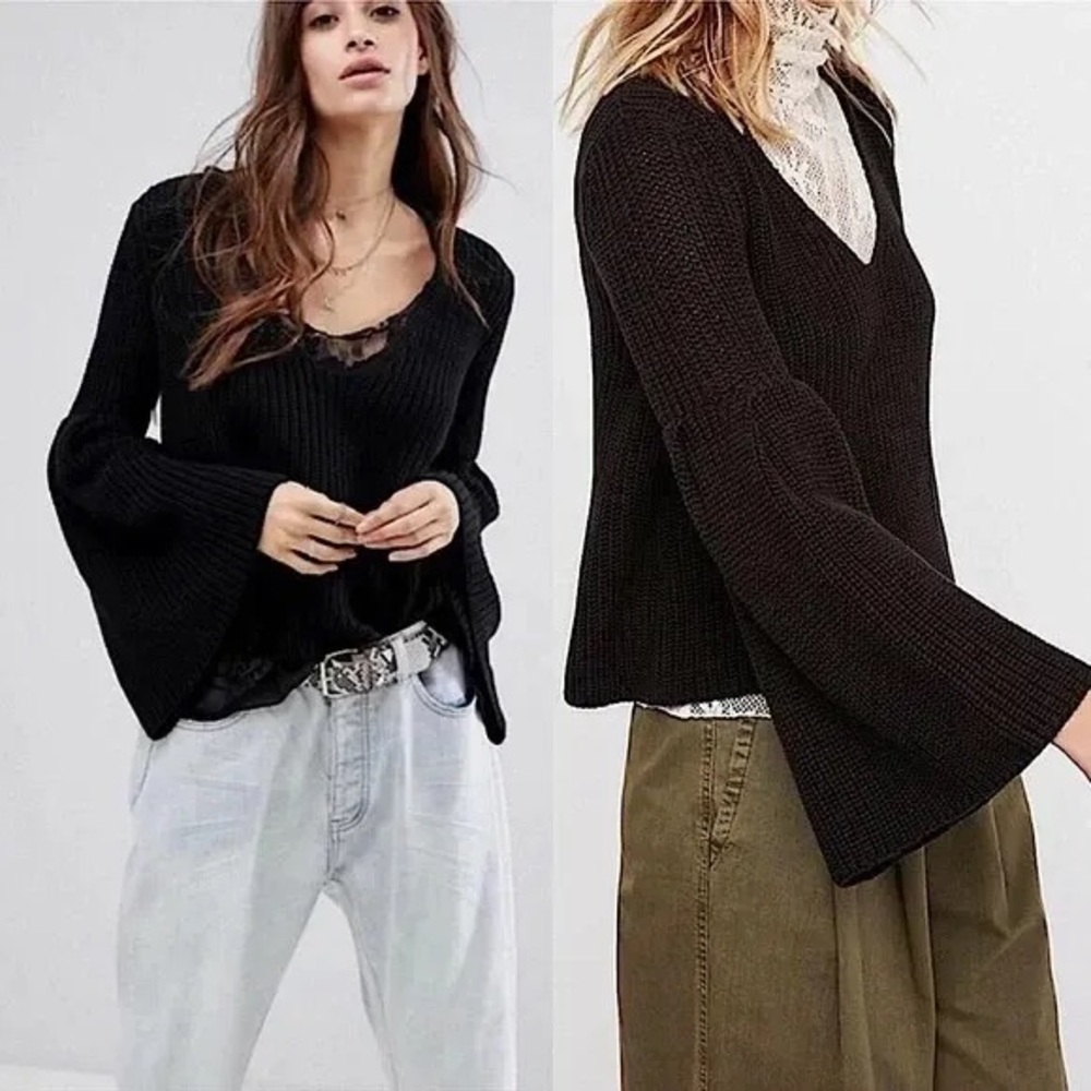 Damsel Knit Bell Sleeve V-Neck Sweater